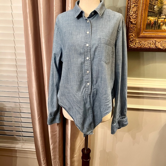 EUC Women's J.Crew Factory Tie Front Waist Chambray Shirt Top Blouse Size LARGE - Picture 4 of 4